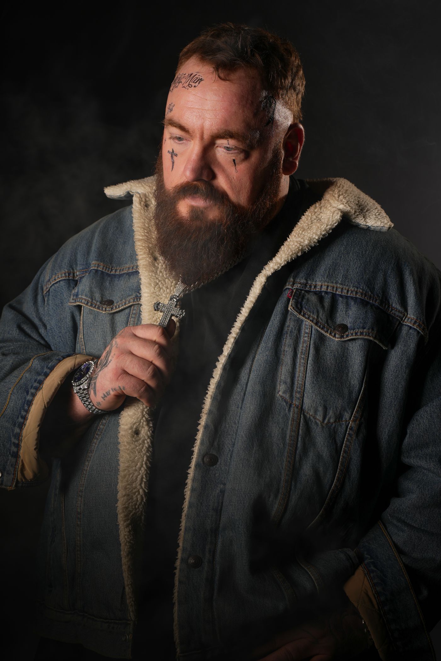 5D2606E1-DC35-4BC5-9759-050662200460